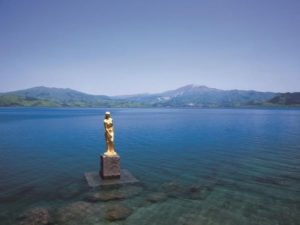 神秘の田沢湖と乳頭温泉、小京都角館を巡る秋田2日間の社員旅行